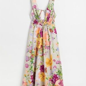 Gorgeous NWT H&M linen blend floral dress
